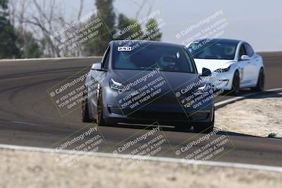 media/Nov-08-2025-Speed Ventures (Sat) [[1c7a6332f5]]/TC B/Session 2 (Turn 2)/